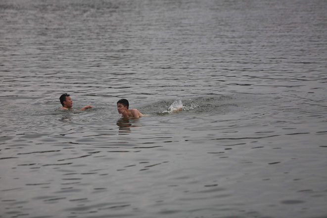 Nhiều người chủ quan kh&ocirc;ng đem theo &aacute;o phao.