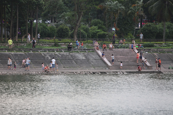 heo Trung t&acirc;m Dự b&aacute;o Kh&iacute; tượng Thuỷ văn quốc gia,  đợt nắng n&oacute;ng gay gắt n&agrave;y sẽ k&eacute;o d&agrave;i đến hết ng&agrave;y 11/5, k&eacute;o theo nhu cầu 