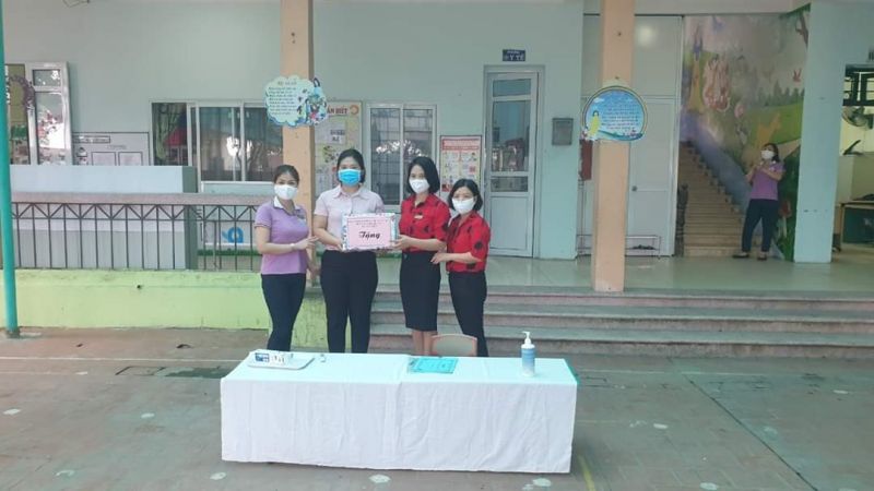 Quyết định không áp dụng giãn cách trong trường học của Bộ Giáo dục và Đào tạo đã giải tỏa nhiều khó khăn cho các nhà trường trong việc xây dựng thời khóa biểu Quyết định không áp dụng giãn cách trong trường học của Bộ Giáo dục và Đào tạo đã giải tỏa nhiều khó khăn cho các nhà trường trong việc xây dựng thời khóa biểu