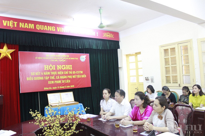 Các đại biểu tham dự hội nghị