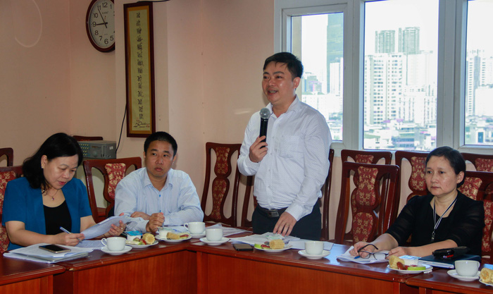 Các đại biểu phát biểu tại buổi hội thảo