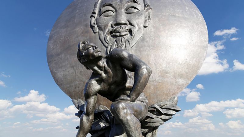 Tượng Bác Hồ giữa lòng Mátxcơva - ảnh 3