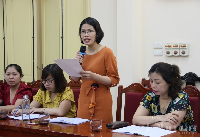 Chủ tịch Hội LHPN phường Nguyễn Trung Trực tham luận về nội dung 