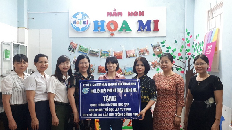 Đại diện các trường và các em học sinh  rất phấn khởi khi nhận được phần quà và mong muốn sẽ được các cấp Hội quan tâm hơn nữa trong thời gian tới.
