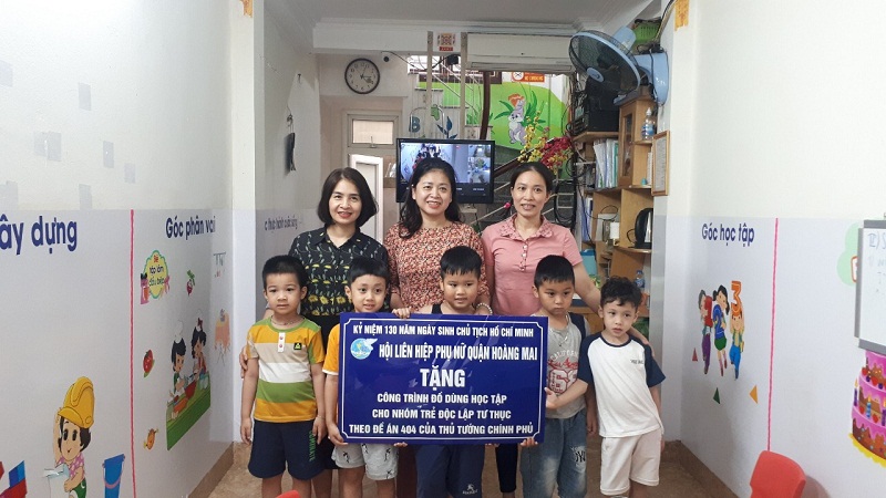 Hoàng Mai trao tặng công trình đồ dùng học tập cho trường mầm non An Bình