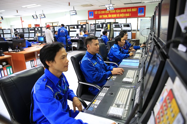 BSR luôn linh hoạt điều chỉnh công suất vận hành NMLD Dung Quất theo nhu cầu thị trường. BSR luôn linh hoạt điều chỉnh công suất vận hành NMLD Dung Quất theo nhu cầu thị trường.