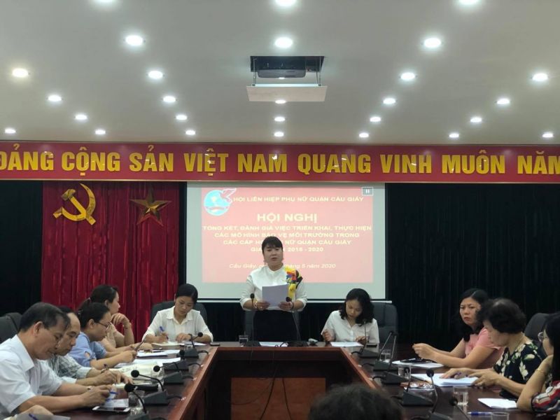 Toàn cảnh Hội nghị tổng kết, đánh giá kết quả việc thực hiện các mô hình bảo vệ môi trường trong các cấp Hội Phụ nữ quận Cầu Giấy giai đoạn 2015 - 2020.