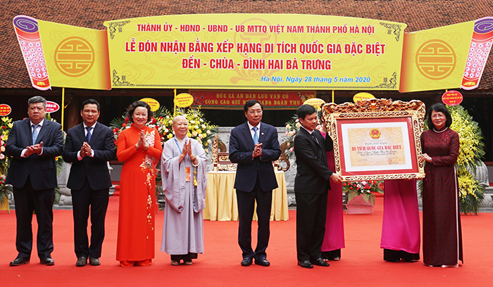 Hà Nội đón Bằng xếp hạng di tích Quốc gia đặc biệt Đền - Chùa - Đình Hai Bà Trưng