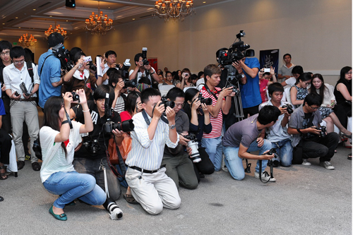 Đề xuất thi hoặc xét thăng hạng biên tập viên, phóng viên, quay phim - ảnh 1