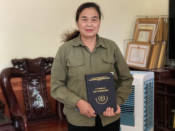 Bà Đỗ Thị Với và cuốn nhật ký công tác Đội từ những ngày đầu tiên