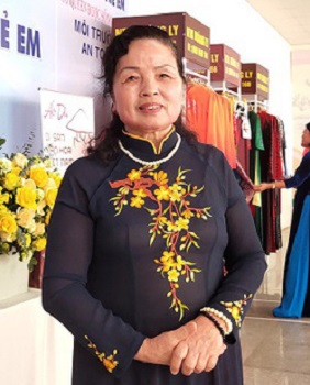 2. Bà Nguyễn Thị Sang 2. Bà Nguyễn Thị Sang
