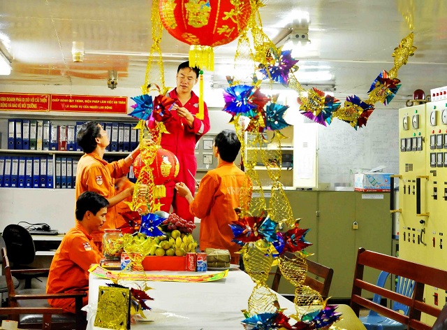 N&eacute;t đẹp trong văn h&oacute;a của người lao động dầu kh&iacute;.