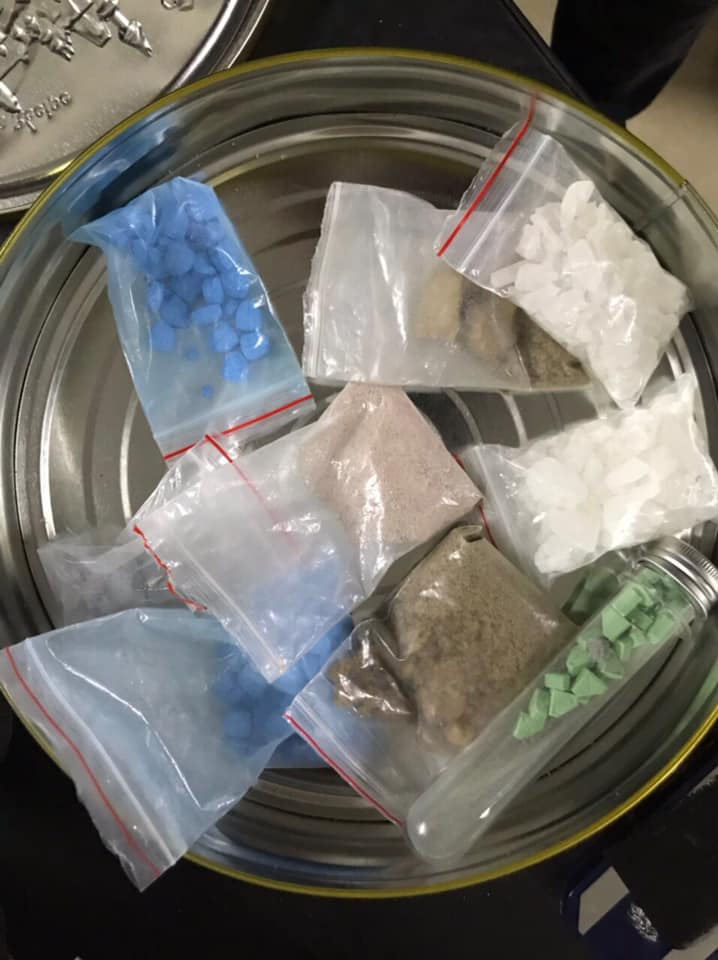 C&aacute;c loại ma t&uacute;y tổng hợp được ph&aacute;t hiện tại nơi ở của B&aacute;ch