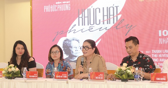 &Ecirc;-k&iacute;p thực hiện chương tr&igrave;nh &ldquo;Kh&uacute;c h&aacute;t phi&ecirc;u ly&rdquo;.