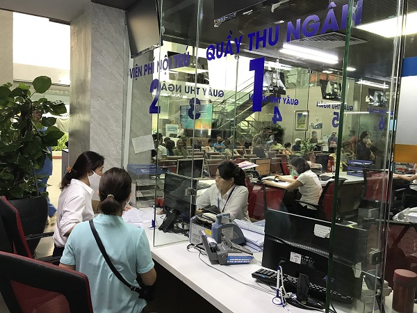 Bệnh nhân thanh toán viện phí tại BV Bệnh nhân thanh toán viện phí tại BV