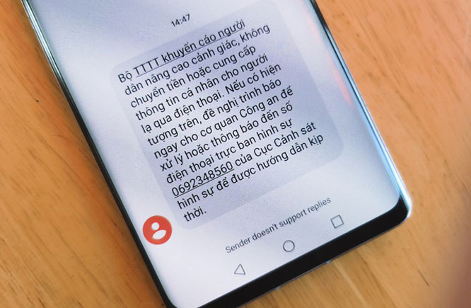 Bộ Th&ocirc;ng tin v&agrave; Truyền th&ocirc;ng gửi tin nhắn cảnh b&aacute;o người d&acirc;n về nạn lừa đảo qua điện thoại.