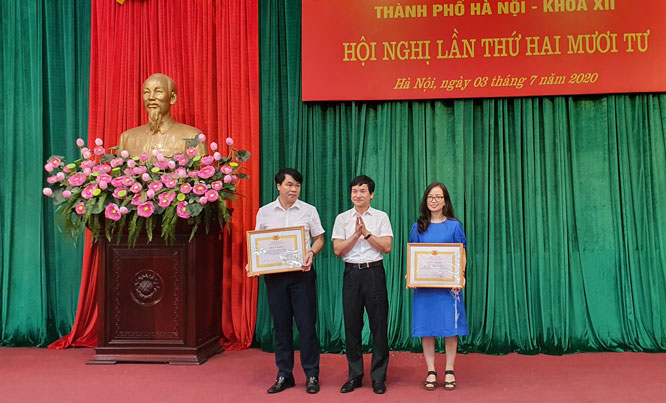 2 tập thể tiêu biểu 5 năm liền (2015-2019) hoàn thành xuất sắc nhiệm vụ nhận Giấy khen. 2 tập thể tiêu biểu 5 năm liền (2015-2019) hoàn thành xuất sắc nhiệm vụ nhận Giấy khen.