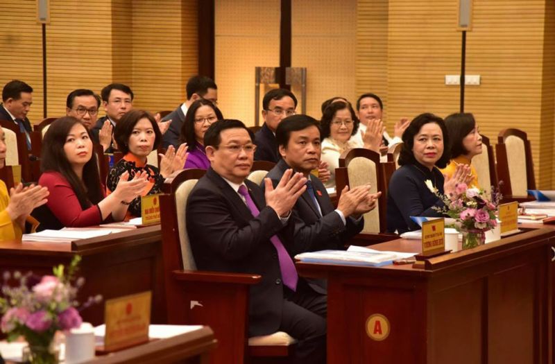 Các đại biểu dự kỳ họp