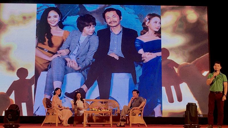 Các nghệ sĩ chia sẻ tại chương trình giao lưu