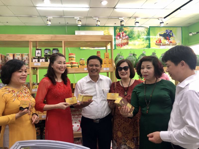 và cùng tham quan các sản phẩm được chứng nhận an toàn