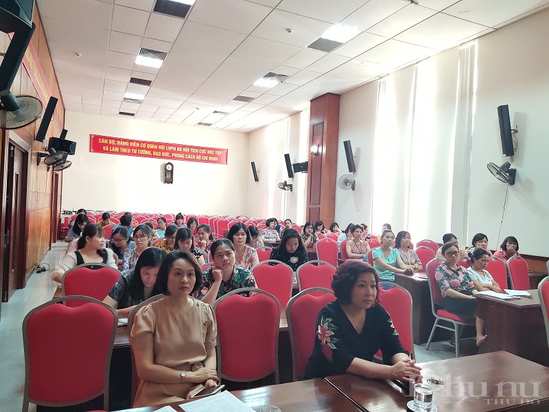 Lãnh đạo, cán bộ cơ quan Hội LHPN tham gia buổi truyền thông Lãnh đạo, cán bộ cơ quan Hội LHPN tham gia buổi truyền thông