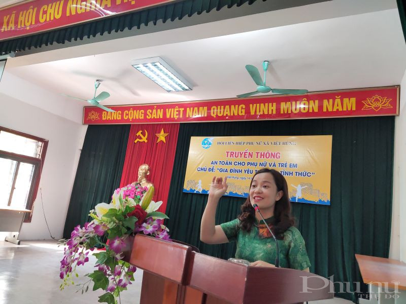 Tiến sỹ Bùi Thiên Nga báo cáo viên buổi truyền thông Tiến sỹ Bùi Thiên Nga báo cáo viên buổi truyền thông