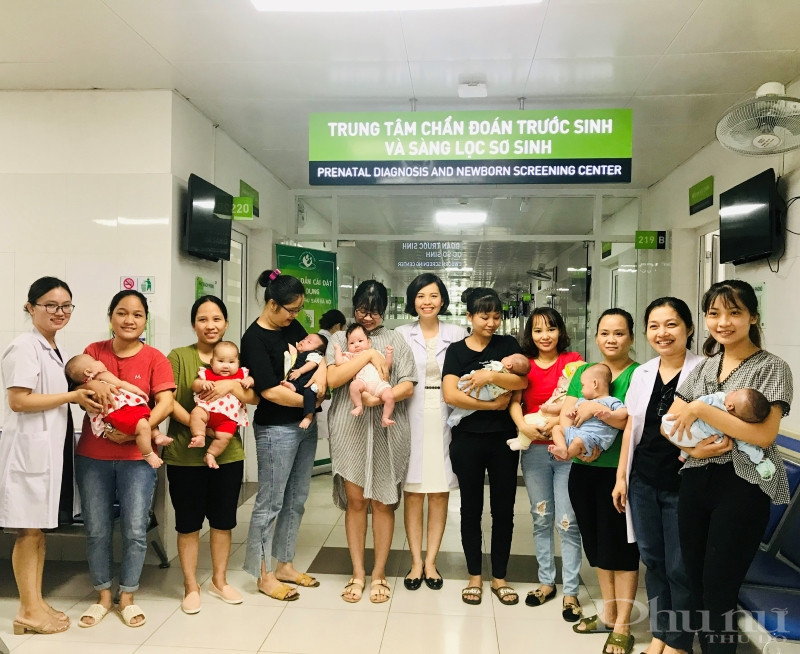 Trong ngày kiểm tra tổng quát, sức khỏe của các bé được điều trị từ phương pháp can thiệp bào thai đều rất tốt.