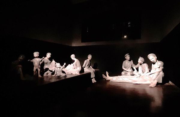 Mỗi tư liệu, hiện vật, hình ảnh được thể hiện trong trưng bày chuyên đề 