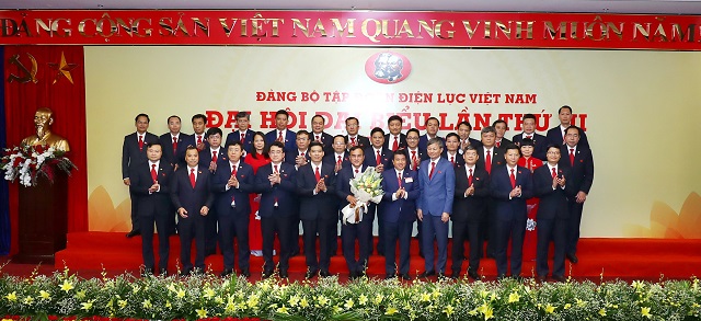 Ra mắt Ban chấp hành Đảng bộ EVN nhiệm kỳ 2020-2025 gồm 33 đồng chí, bảo đảm tiêu chuẩn, cơ cấu hợp lý.