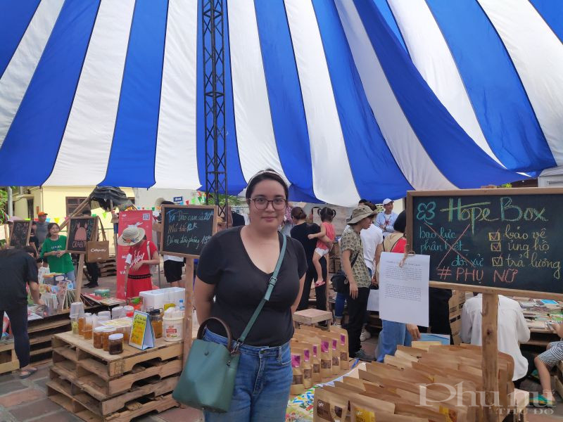 Chị Nguyễn Huệ Phương, Quản lý dự án Think Playgrounds (Nghĩ về sân chơi trong thành phố)
