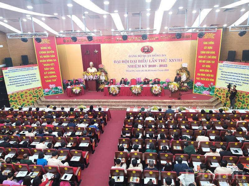 Quang cảnh đại hội