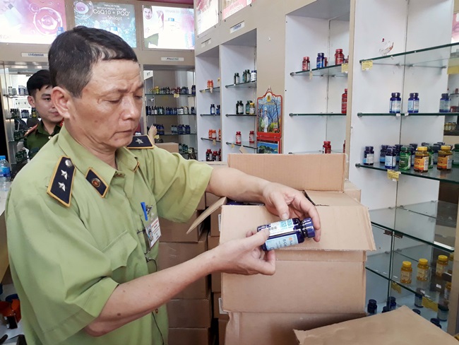 Hà Nội: Xử lý hành chính hơn 12.000 vụ buôn lậu, hàng giả - ảnh 1