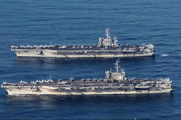 Tàu sân bay USS Ronald Reagan và USS Nimitz của Mỹ tham gia cuộc tuần tra gần đây ở Biển Đông. (Nguồn: Hải quân Mỹ) Tàu sân bay USS Ronald Reagan và USS Nimitz của Mỹ tham gia cuộc tuần tra gần đây ở Biển Đông. (Nguồn: Hải quân Mỹ)