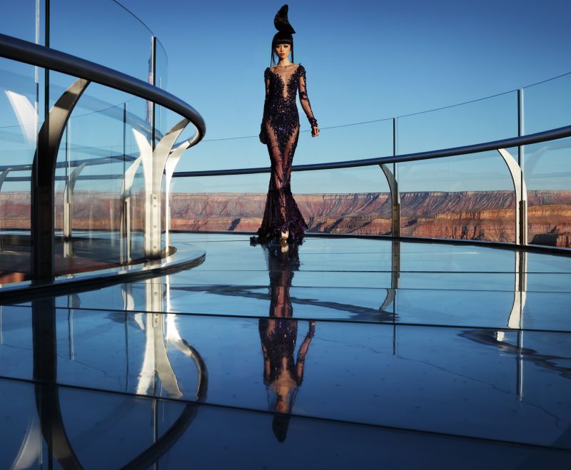 Jessica Minh Anh liên tục truyền cảm hứng về xu hướng sống tích cực, sáng tạo, công cuộc phát triển bền vững và bảo vệ môi trường được giới trẻ toàn cầu hâm mộ