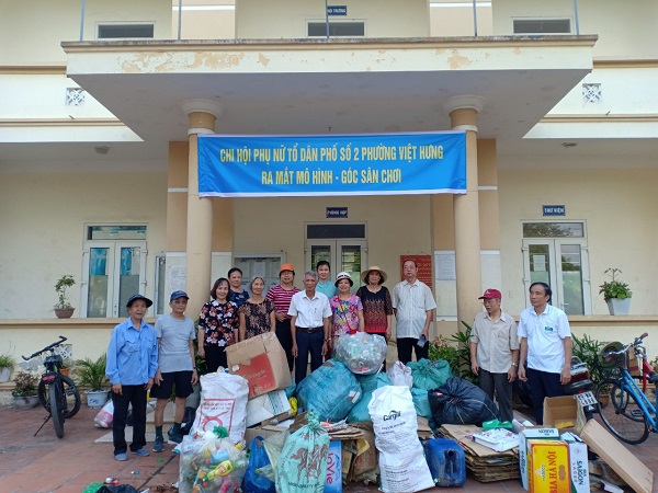 Mô hình “Gom phế liệu, gây quỹ Hội” của Hội LHPN phường Việt Hưng quận Long Biên.
