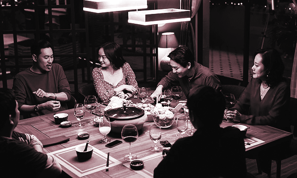 Hình ảnh trong phim “Tiệc trăng máu” Hình ảnh trong phim “Tiệc trăng máu”