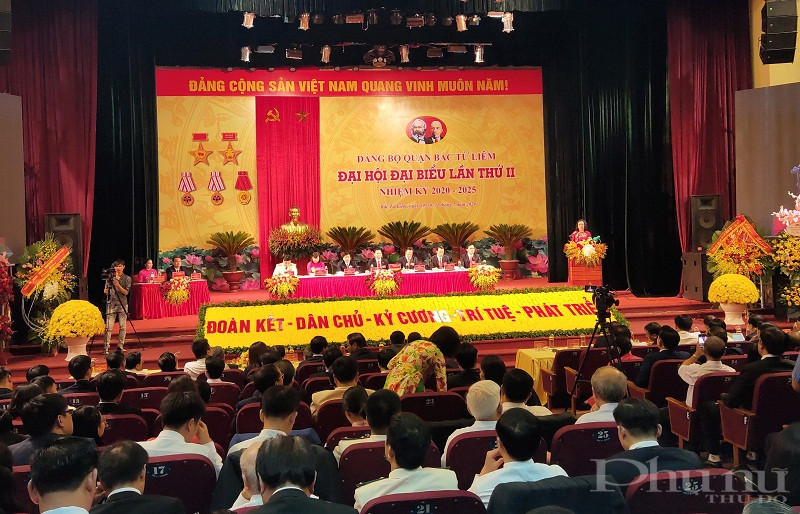 Đại hội có 223 đại biểu chính thức đại diện cho 12.153 đảng viên, thuộc 45 tổ chức cơ sở Đảng trong toàn Đảng bộ Đại hội có 223 đại biểu chính thức đại diện cho 12.153 đảng viên, thuộc 45 tổ chức cơ sở Đảng trong toàn Đảng bộ