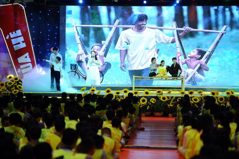 ...được hướng dẫn ý thức vì cộng đồng, kỹ năng giao tiếp - ứng xử