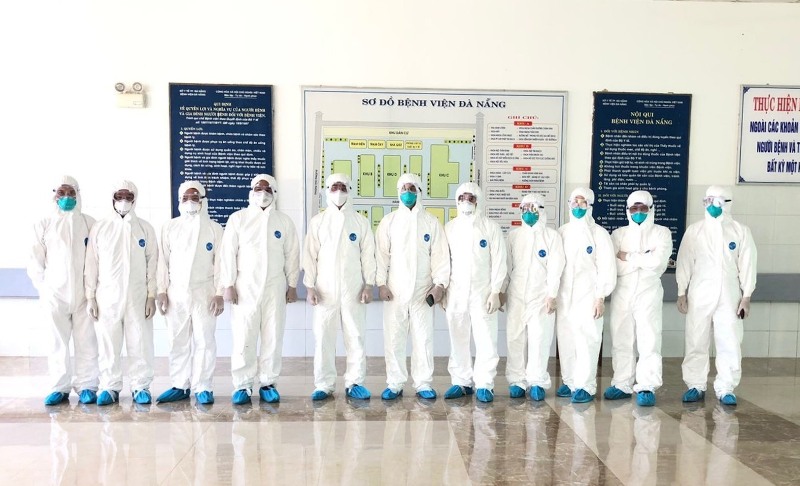 Thành viên trong đội chống dịch đều là những chuyên gia đầu ngành của các lĩnh vực.