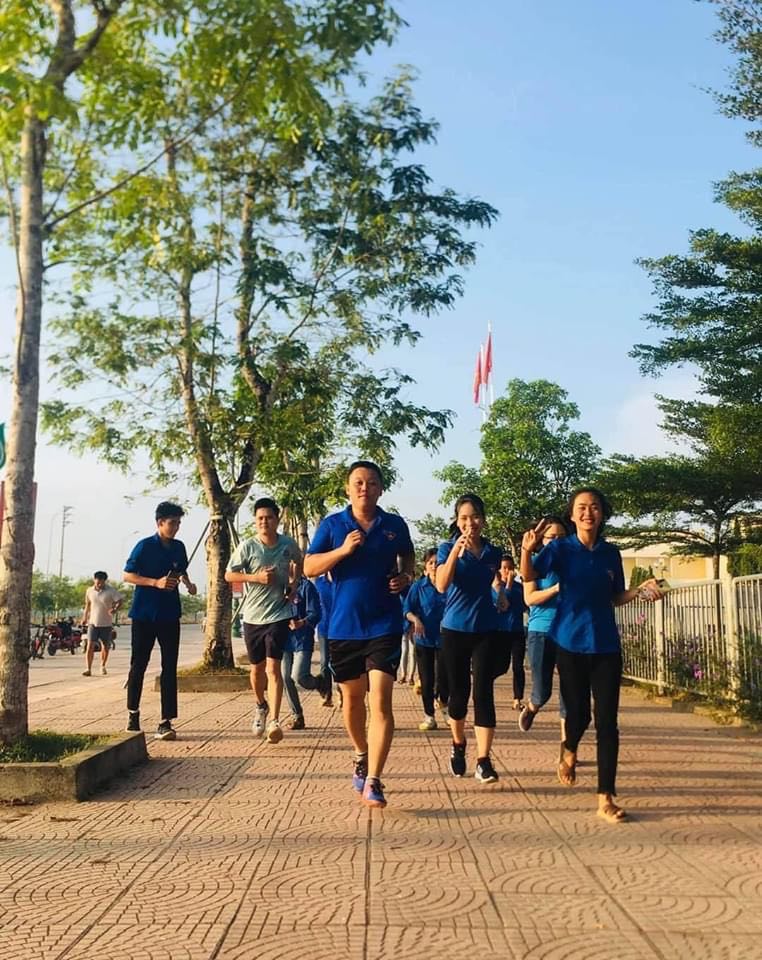 Đông đảo đoàn viên, thanh niên, người lao động tham gia chạy vì cộng đồng
