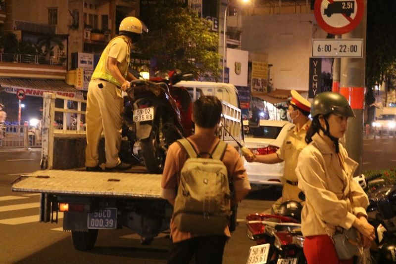 Thời gian CSGT TPHCM tuần tra, xử lý vi phạm liên quan đến ma túy, nồng độ cồn kéo dài đến hết ngày 31/12/2020. Ảnh: VGP/Nguyễn Kim