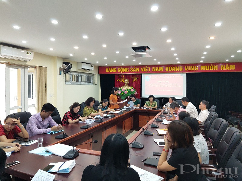 Tổ tư vấn là tổ chức hoạt động không chuyên trách có chức năng tư vấn giúp Ban Thường vụ Hội LHPN quận  về pháp luật và tâm lý, hỗ trợ, bảo vệ quyền và lợi ích hợp pháp chính đáng của phụ nữ, trẻ em.