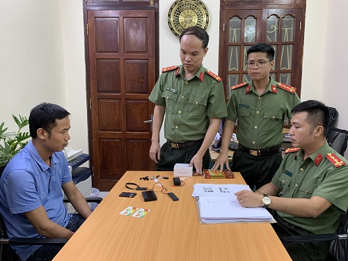 Đối tượng Trần Văn Toàn (Hội Hợp, Vĩnh Yên, Vĩnh Phúc) tại cơ quan Công an. Ảnh: Cổng TTĐT Bộ Công an