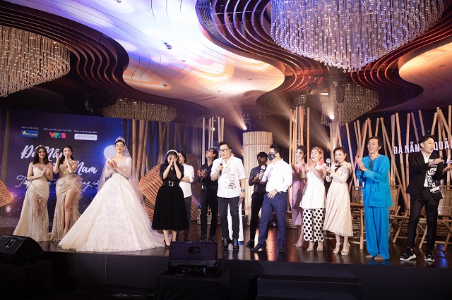 Sự kiện đấu giá thu hút sự quan tâm của đông đảo các mạnh thường quân Sự kiện đấu giá thu hút sự quan tâm của đông đảo các mạnh thường quân