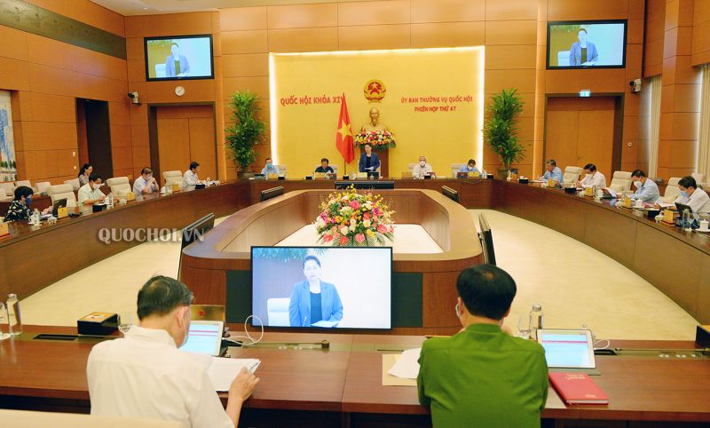 Toàn cảnh phiên họp.