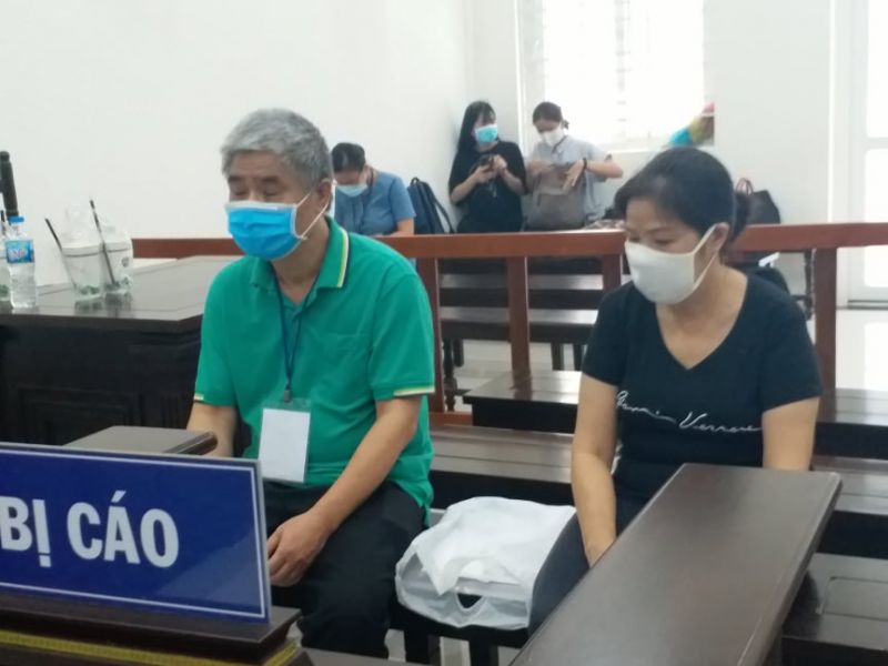 Bị c&aacute;o Phiến v&agrave; bị c&aacute;o Quy tại t&ograve;a ph&uacute;c thẩm