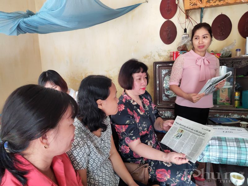 Đồng thời Đoàn công tác Báo Phụ nữ Thủ đô mong muốn các cấp Hội Phụ nữ của huyện Gia Lâm, Hội LHPN  xã Yên Thường tiếp tục đồng hành cùng với báo , đọc và sử dụng báo Hội hiệu quả