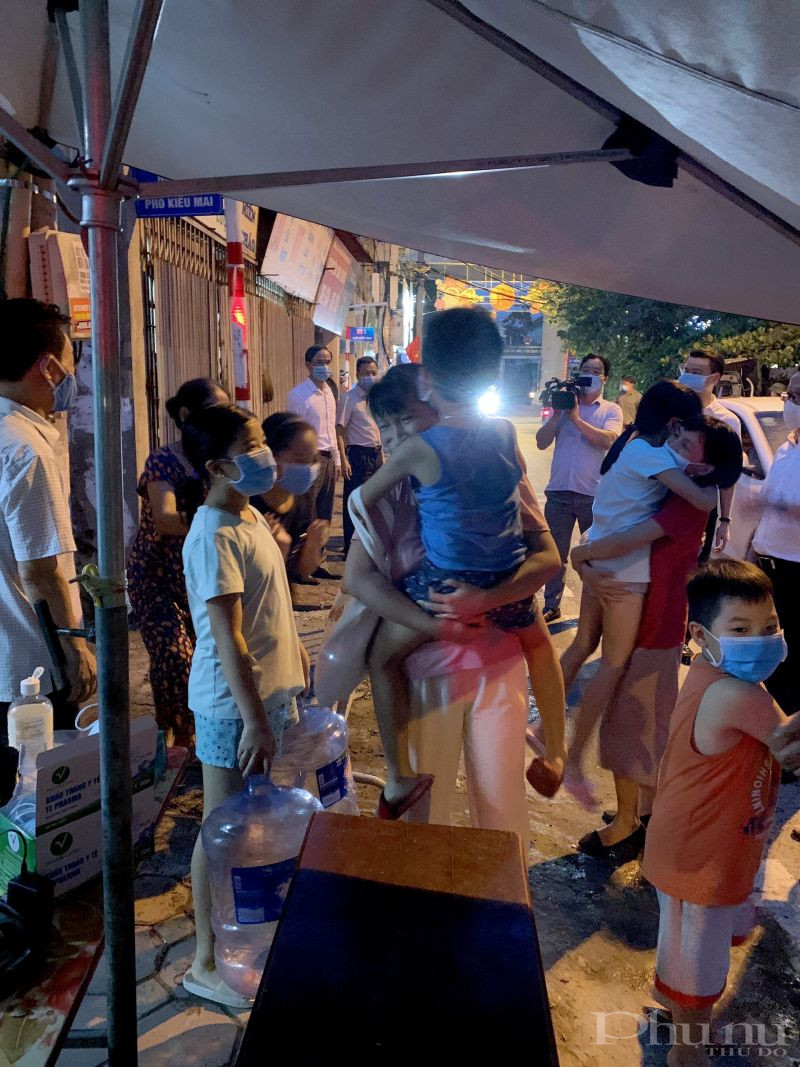 Trong thời gian tới quận Bắc Từ Liêm tiếp tục rà soát những người đi về từ Đà Nẵng và các tỉnh thành có dịch ngoài cộng đồng về Quận để thực hiện cách ly nếu chưa đủ 14 ngày