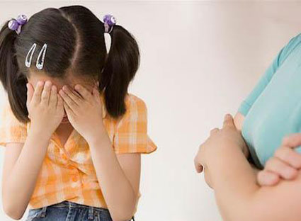 Mẹ kế không muốn dạy dỗ con riêng của chồng - ảnh 1