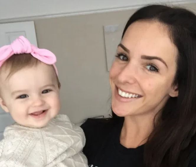 Cô Amanda và con gái Callia. Ảnh: Kennedy News and Media